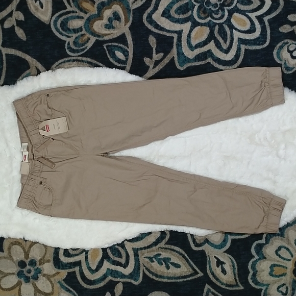New Levi's Khaki jogger pants kids MMM husky - Picture 1 of 7